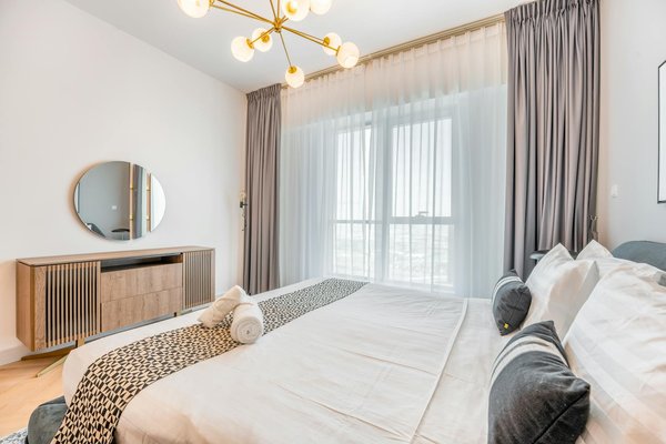 Maximizing solar efficiency: the best panel alignments for terraced rooftops in reading